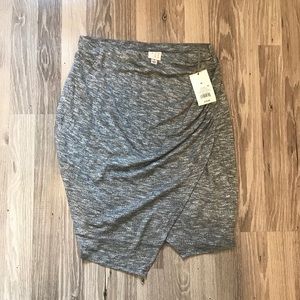Grey pencil skirt
